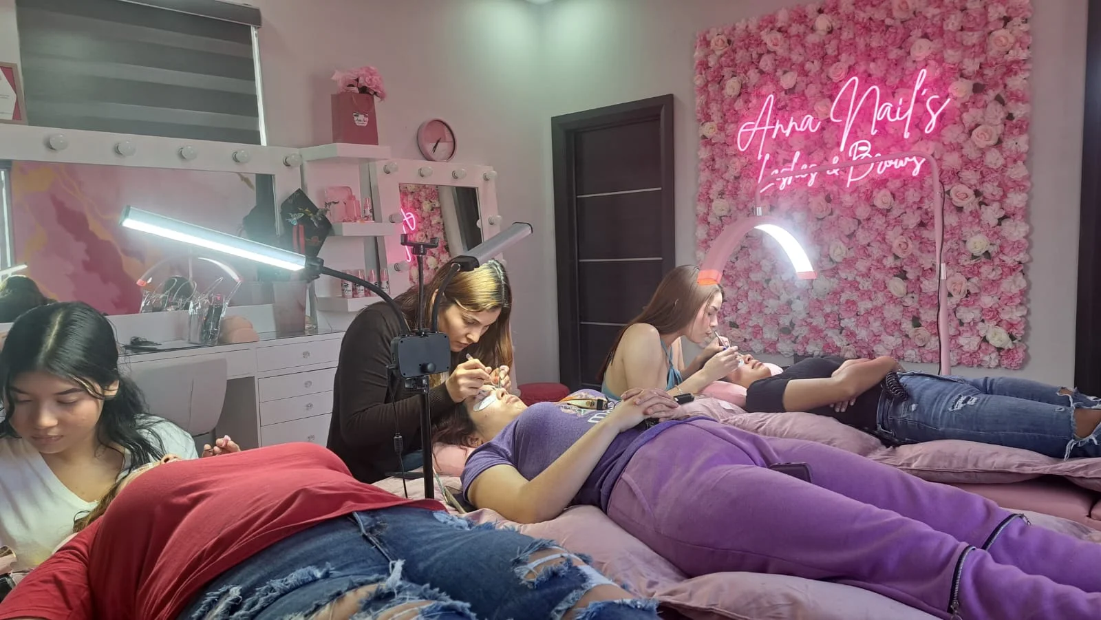 Curso de cejas HD en Mexicali